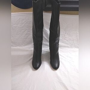 Bella Vita Kassidy II Black Chunky Boots Size 11 Wide